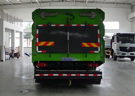 程力威牌CLW5180TXC6HL吸塵車公告圖片