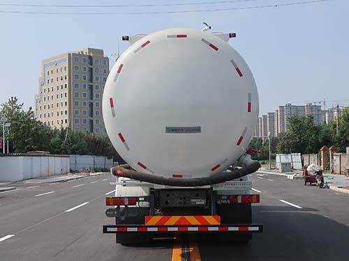 凌宇牌CLY5317GFLZZ6低密度粉粒物料運(yùn)輸車(chē)公告圖片