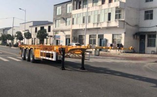 集装箱运输半挂车