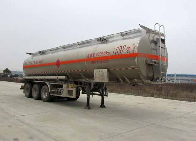 楚胜牌11.5米32.7吨3轴铝合金易燃液体罐式运输半挂车(CSC9400GRYL)