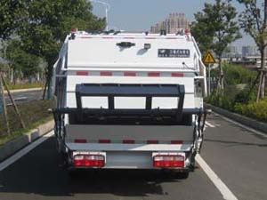 福龍馬牌FLM5070ZYSDG6壓縮式垃圾車公告圖片