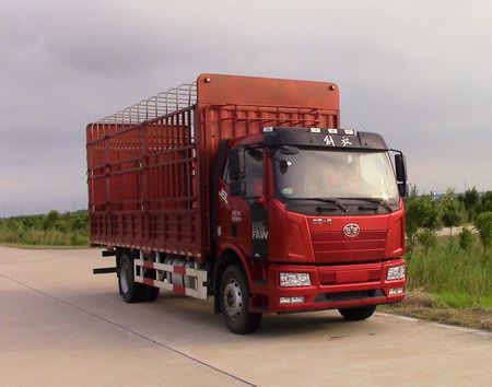 解放牌CA5170CCYP62K1L4A1E6倉柵式運輸車公告圖片