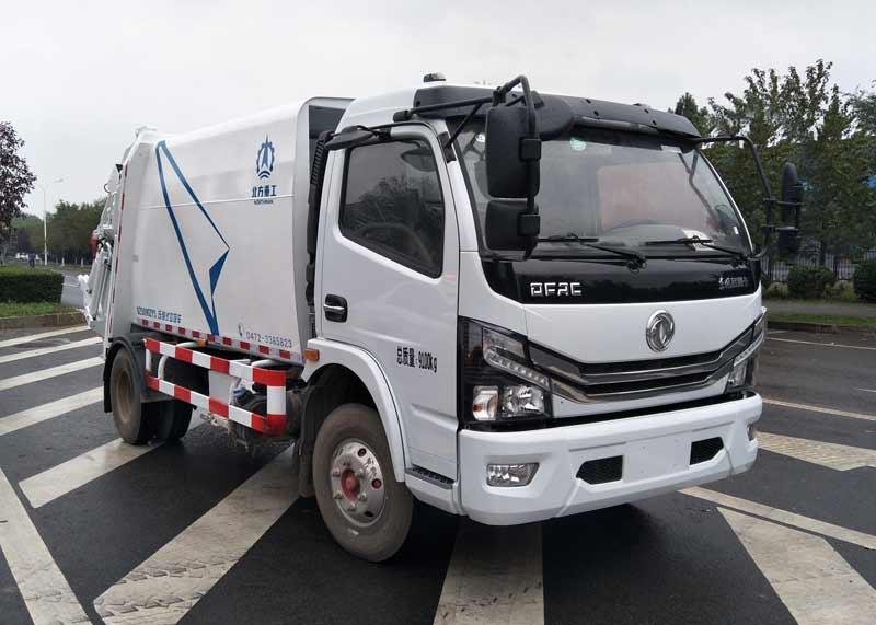 北方重工牌BZ5090ZYS壓縮式垃圾車公告圖片