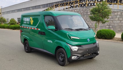 飞碟牌FD5033XYZBEV-1纯电动邮政车公告图片