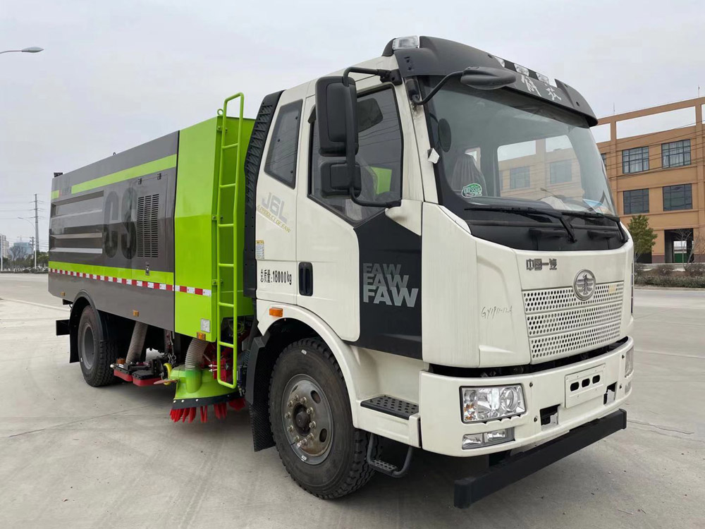 楚胜牌CSC5182TSL6JF扫路车公告图片
