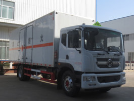 爆破器材运输车