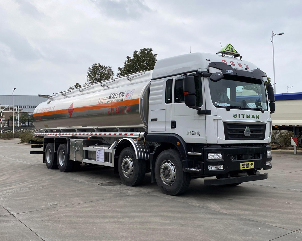 楚勝牌CSC5326GYYLZK6鋁合金運(yùn)油車公告圖片