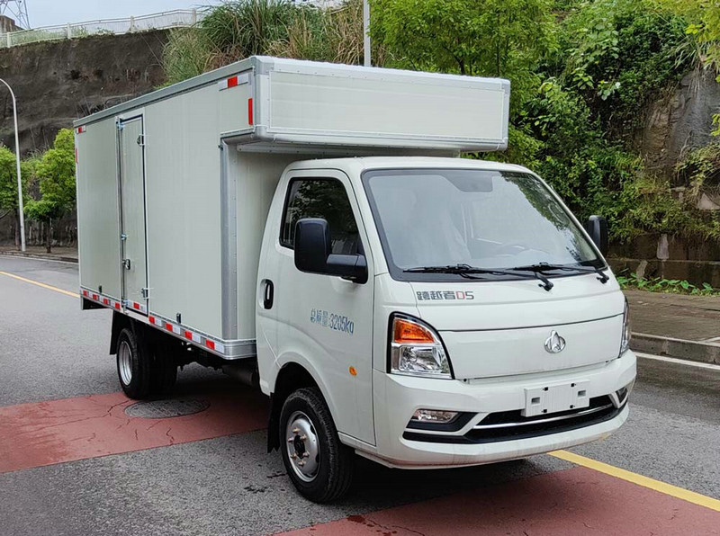 長安牌SC5034XXYUFD66廂式運(yùn)輸車公告圖片