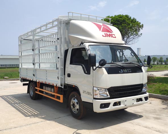 江鈴牌JX5042CCYTGD26倉(cāng)柵式運(yùn)輸車(chē)公告圖片