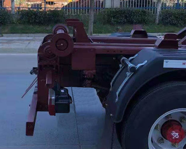 東風(fēng)牌EQ5040ZXXSH6車廂可卸式垃圾車公告圖片