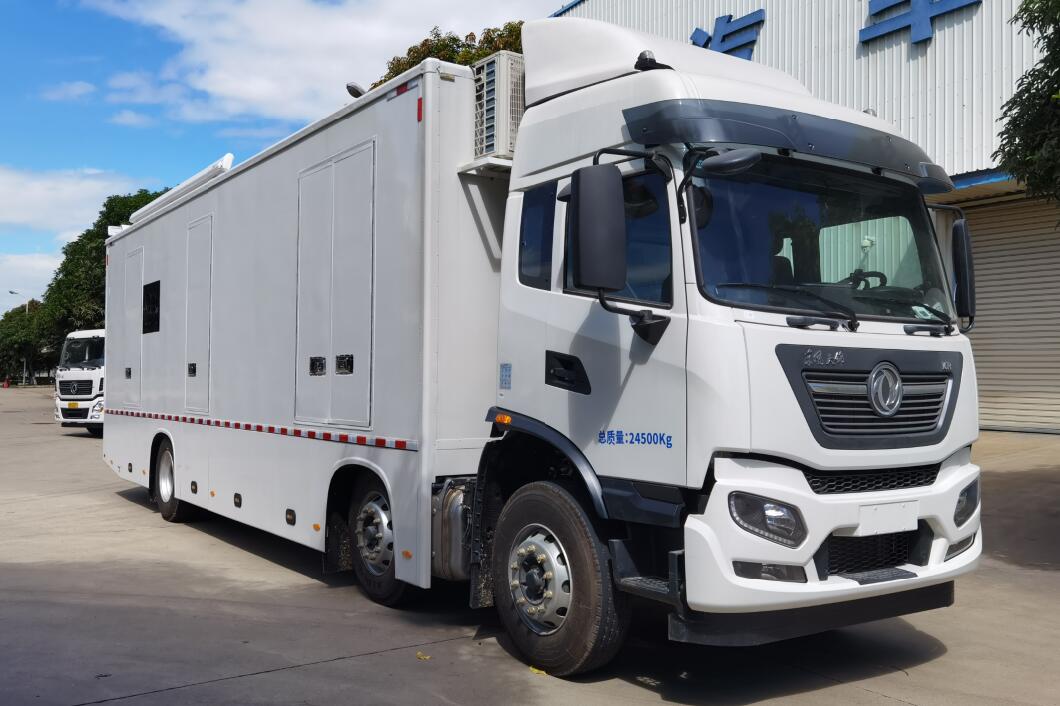 金龍牌XMQ5240XYLD醫(yī)療車公告圖片