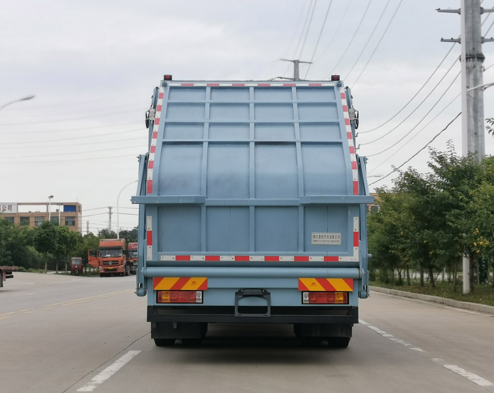 楚勝牌CSC5250ZYSS6壓縮式垃圾車公告圖片