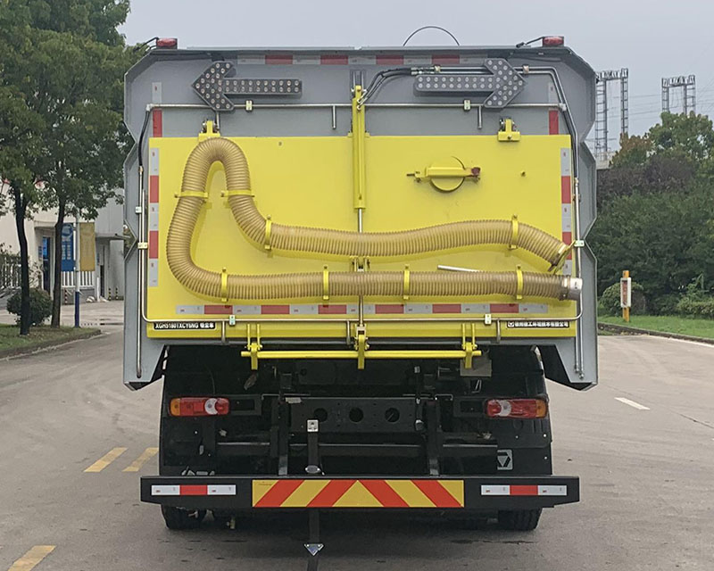 徐工牌XGH5180TXCY6NG吸塵車公告圖片