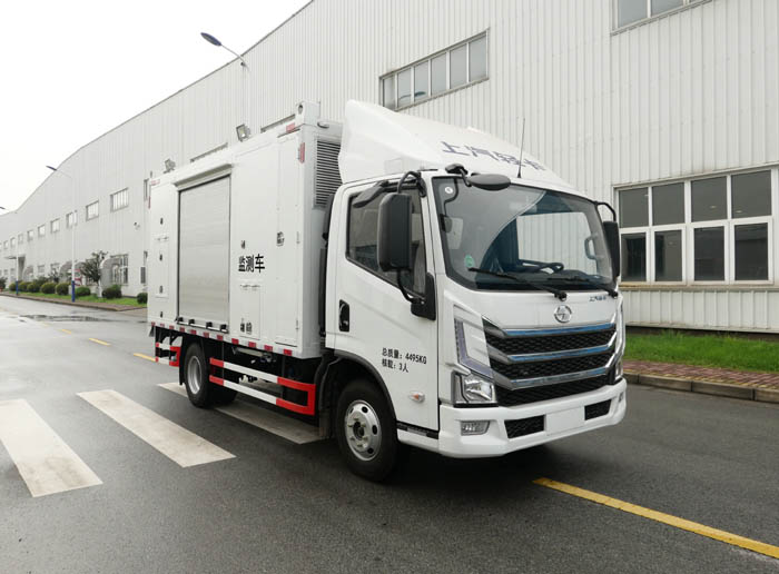 申馳牌SQL5043XJEZFDCWZ2監(jiān)測(cè)車(chē)公告圖片