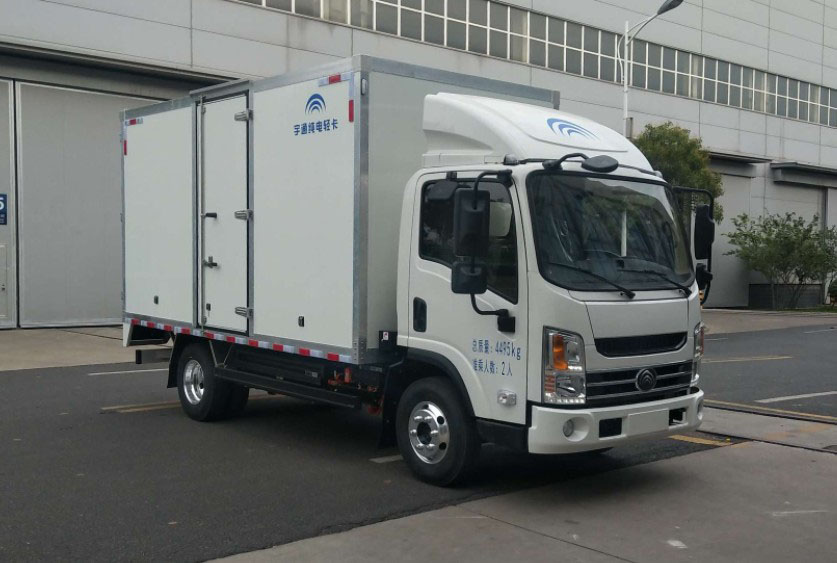 宇通牌ZKH5043XXYBEV3A純電動(dòng)廂式運(yùn)輸車公告圖片