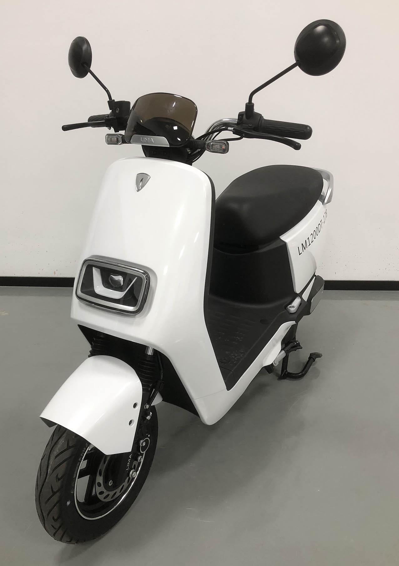 立马牌LM1200DT-17B电动两轮摩托车公告图片