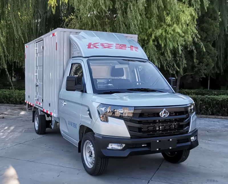 長安牌SC5032XXYDFAT6廂式運(yùn)輸車公告圖片