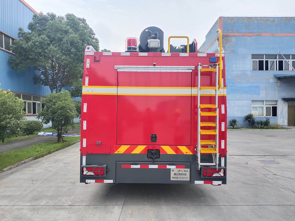捷達(dá)消防牌SJD5321JXFJP18/SKA舉高噴射消防車(chē)公告圖片
