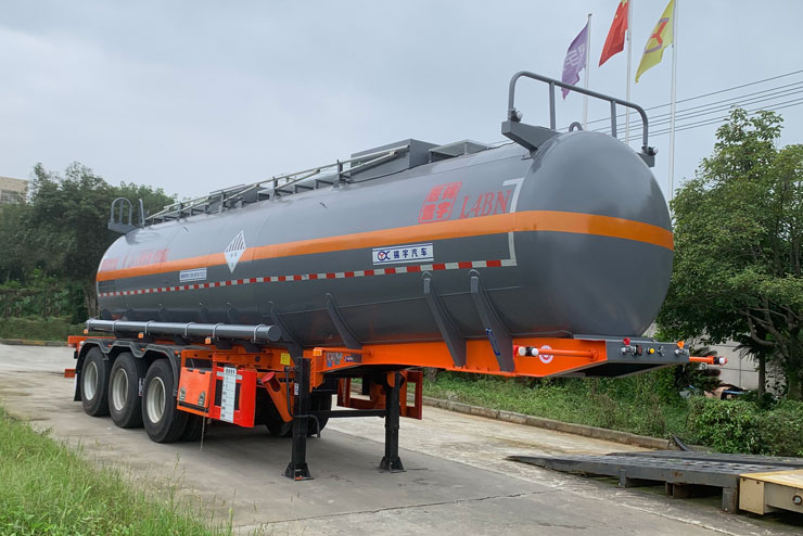 锡宇牌10.5米31吨3轴杂项危险物品罐式运输半挂车(WXQ9409GZW)