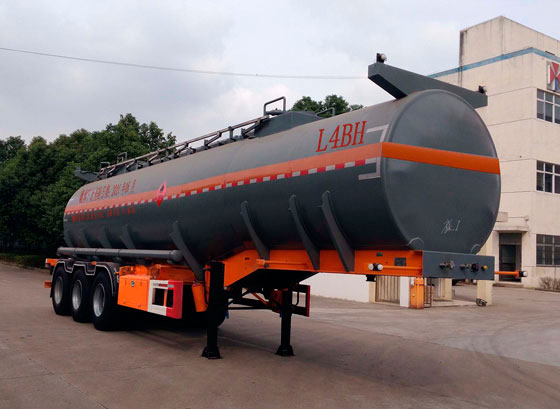 锡宇牌10.5米25吨3轴易燃液体罐式运输半挂车(WXQ9351GRY)