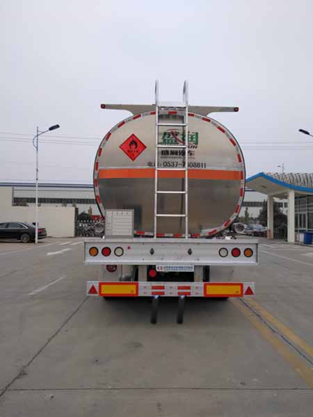 盛润牌SKW9407GRYL铝合金易燃液体罐式运输半挂车公告图片