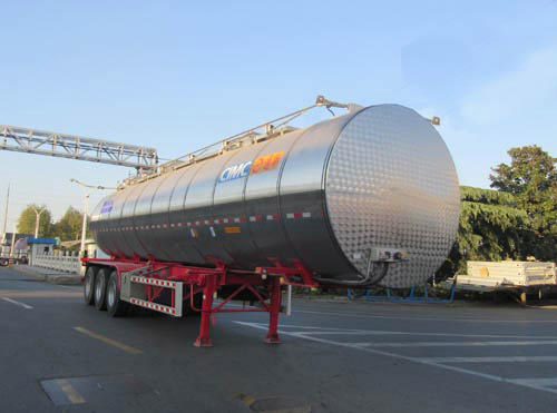 通华牌12.6米31.4吨3轴液态食品运输半挂车(THT9405GYSE)