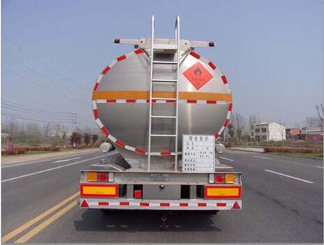 龙星汇牌HLV9400GRYA易燃液体罐式运输半挂车公告图片