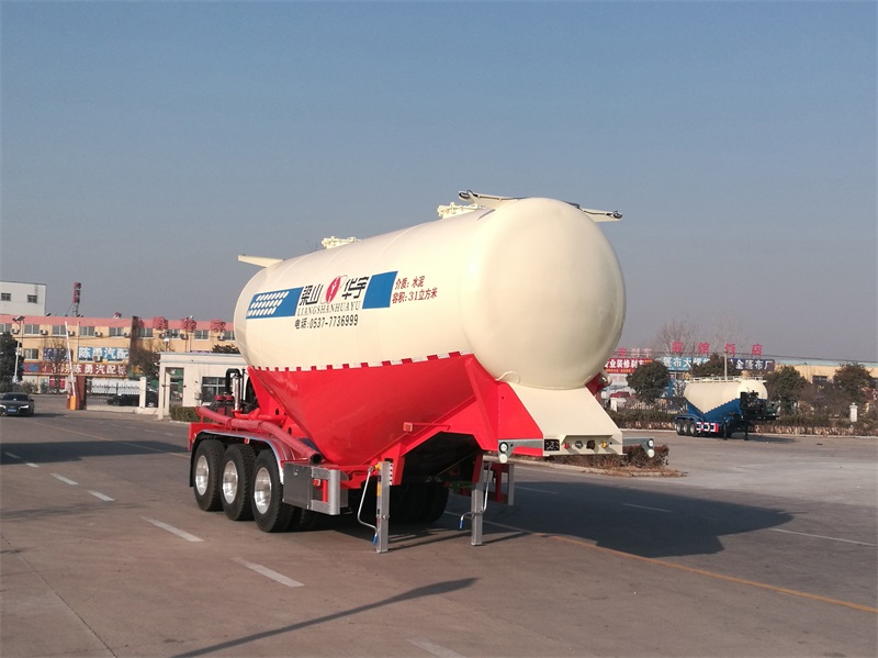 华宇达牌9.5米34.1吨3轴中密度粉粒物料运输半挂车(LHY9400GFL32A)