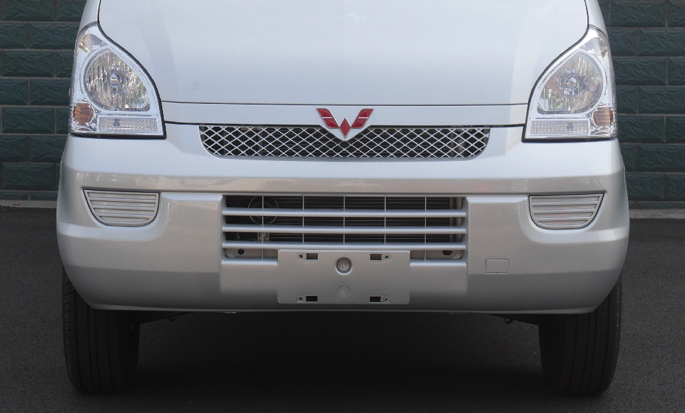 五菱牌LQG5029CCYP6倉(cāng)柵式運(yùn)輸車(chē)公告圖片