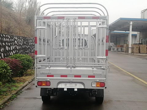 五菱牌LQG5029CCYQSP6倉柵式運輸車公告圖片