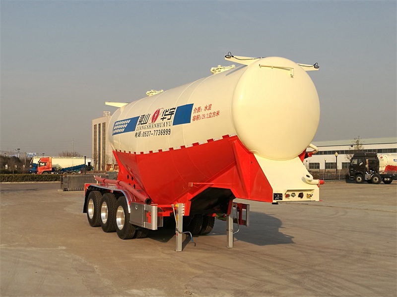 华宇达牌9.2米34.2吨3轴中密度粉粒物料运输半挂车(LHY9400GFL30A)
