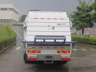 福龍馬牌FLM5180ZYSDG6K壓縮式垃圾車公告圖片