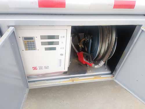 楚飛牌CLQ5121GJY6E加油車公告圖片