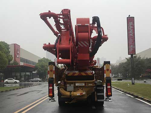 三一牌SYM5443THBF混凝土泵車公告圖片