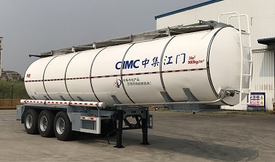 中集牌ZJV9400GNYJM鲜奶运输半挂车图片
