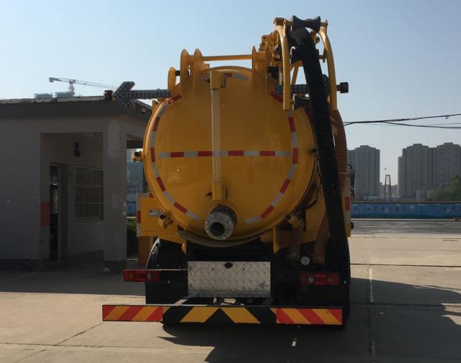 苏通牌HAC5180GXW6吸污车公告图片