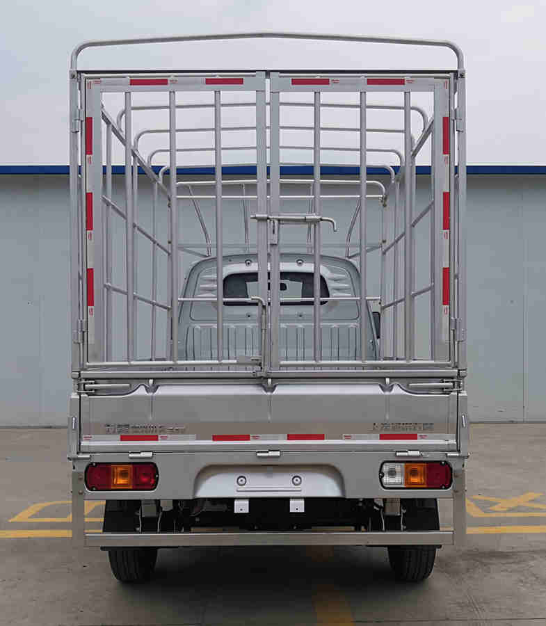 五菱牌LZW5028CCYPWAA倉柵式運(yùn)輸車公告圖片