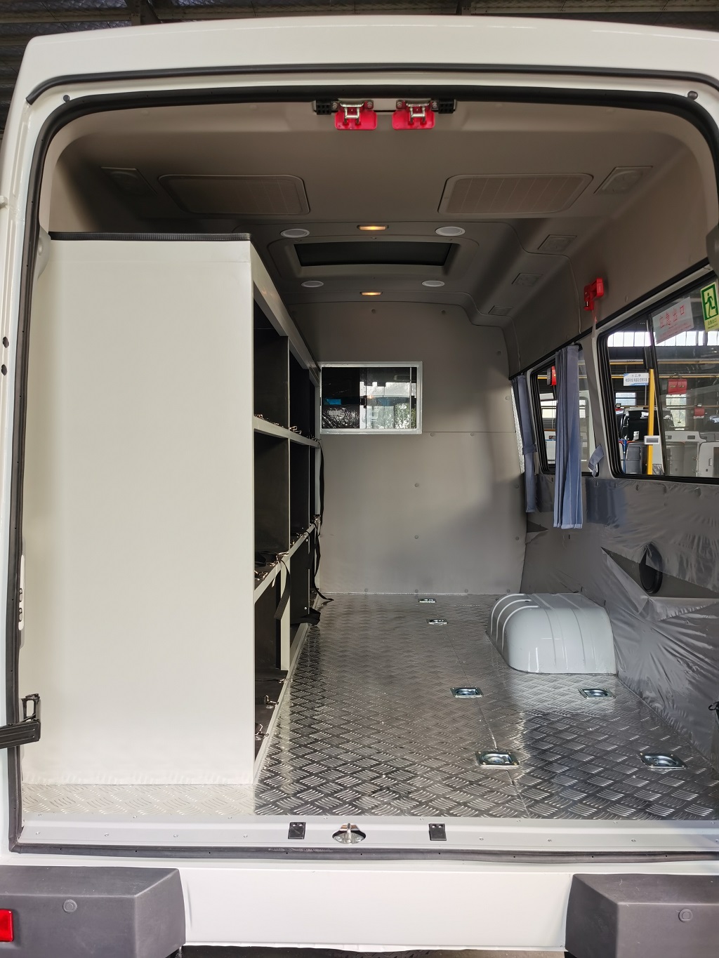 江天牌ZKJ5041XDWD6流動服務(wù)車公告圖片