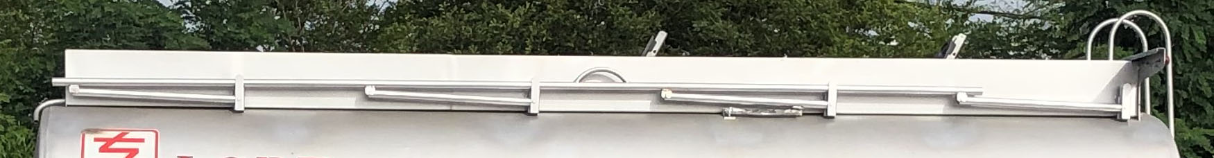 專威牌HTW5185GYYC6C運(yùn)油車公告圖片