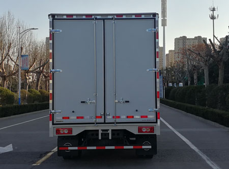 福田牌BJ5076XXYEJDA-07廂式運(yùn)輸車公告圖片