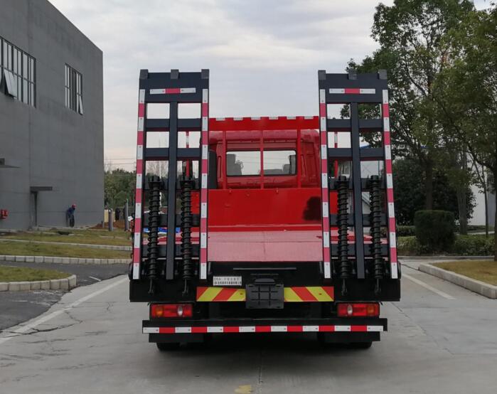 東風(fēng)牌DFV5243TPBGP6D1平板運(yùn)輸車公告圖片