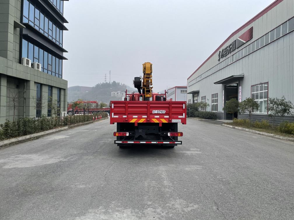 專致牌YZZ5180JSQBJ6隨車起重運(yùn)輸車公告圖片