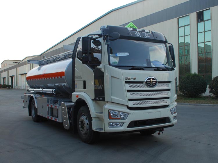 金碧牌PJQ5180GJYC6加油車(chē)公告圖片