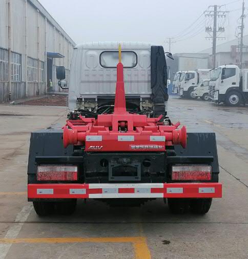 普羅科牌BJ5073ZXXE6-P1車廂可卸式垃圾車公告圖片