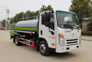绿化喷洒车