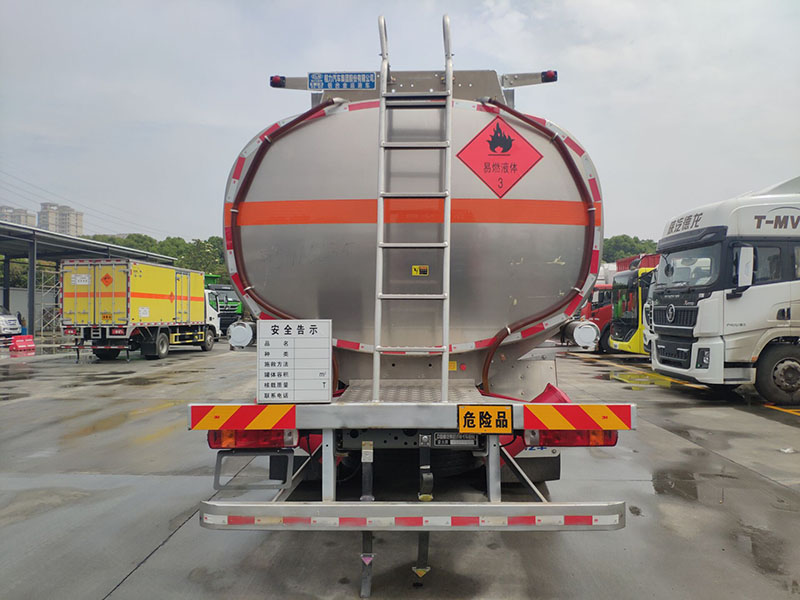 程力牌CL5321GYYLZ6鋁合金運(yùn)油車公告圖片