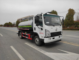 吸粪车