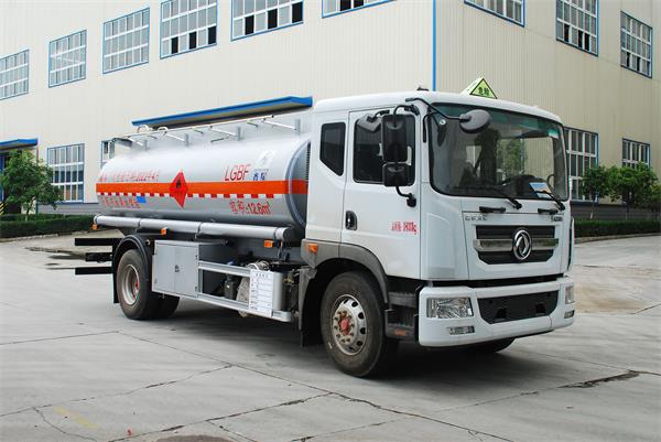 齊星牌QXC5181GJYD6加油車公告圖片