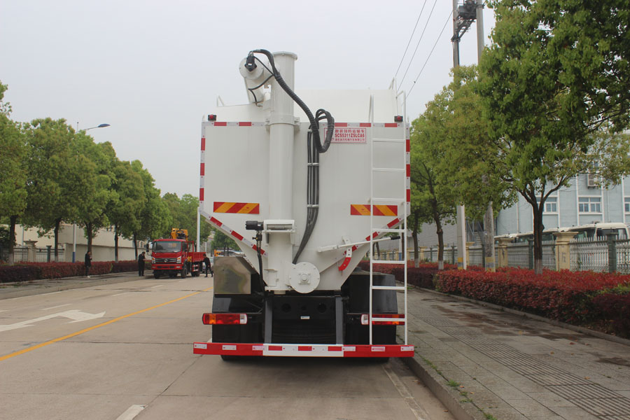 潤(rùn)知星牌SCS5311ZSLCA6散裝飼料運(yùn)輸車公告圖片