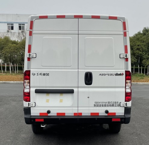 東風(fēng)牌EQ5041XXY6A1廂式運(yùn)輸車公告圖片